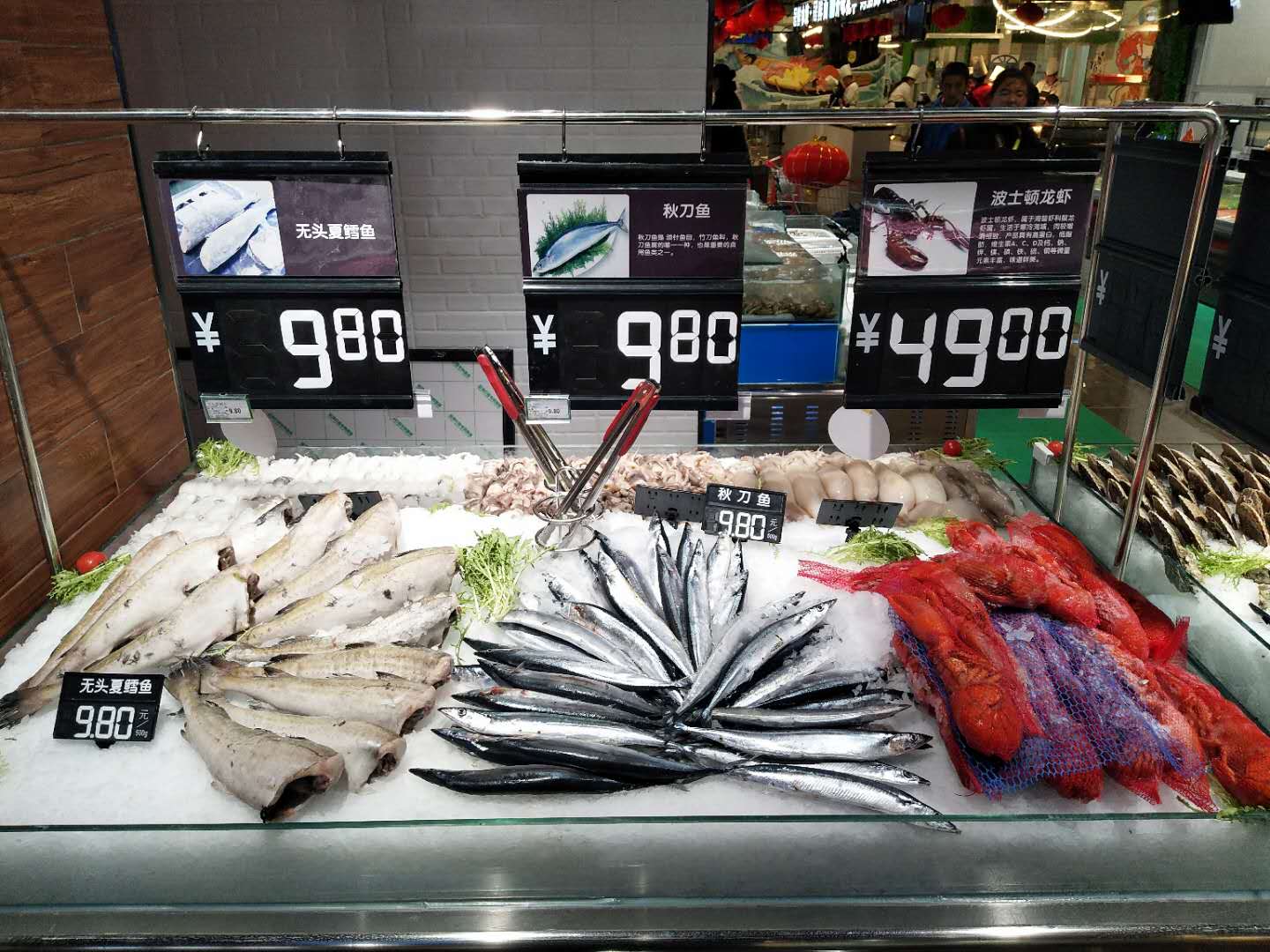 华冠新创“冠鲜生”新模式门店于今日首落乐活城