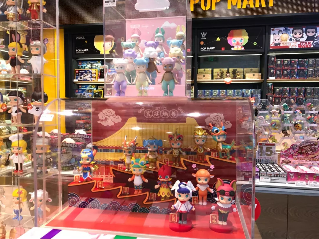70家店覆盖30城，708元/套的Molly盲盒4秒售罄，泡泡玛特如何打造潮玩超级IP ？